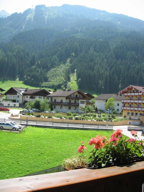 Haus Bergfriede Hotel Mayrhofen Exterior photo